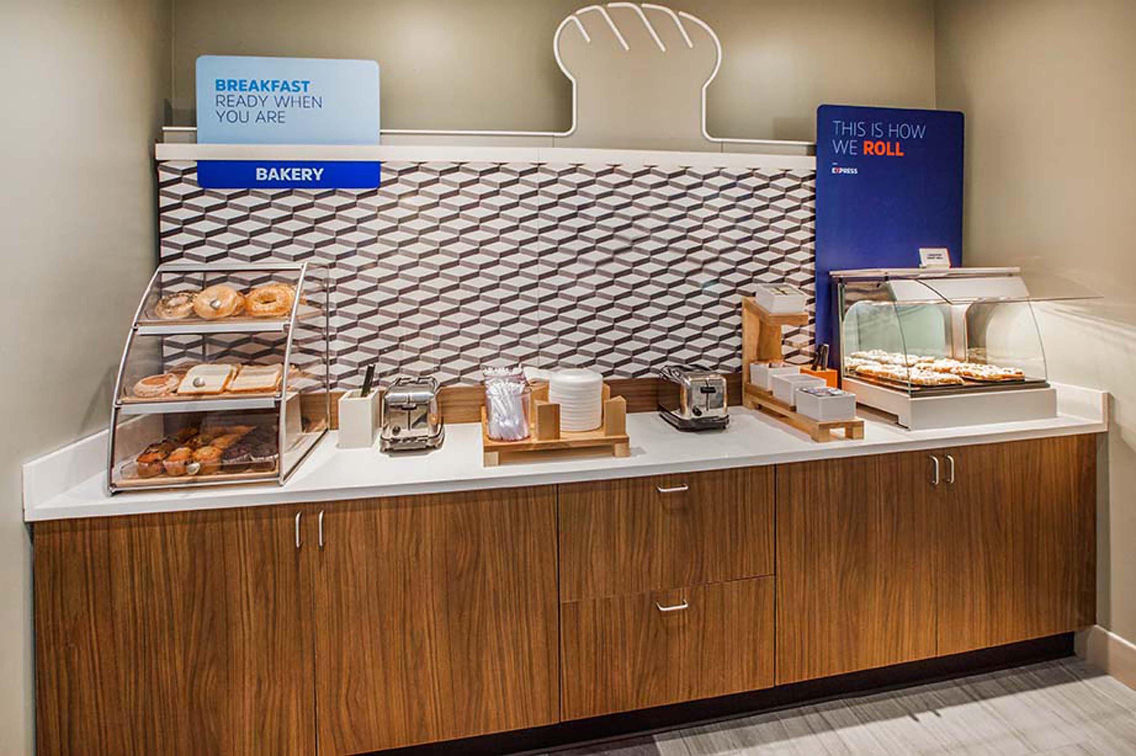 Holiday Inn Express & Suites - Smithfield/Selma By Ihg Eksteriør bilde