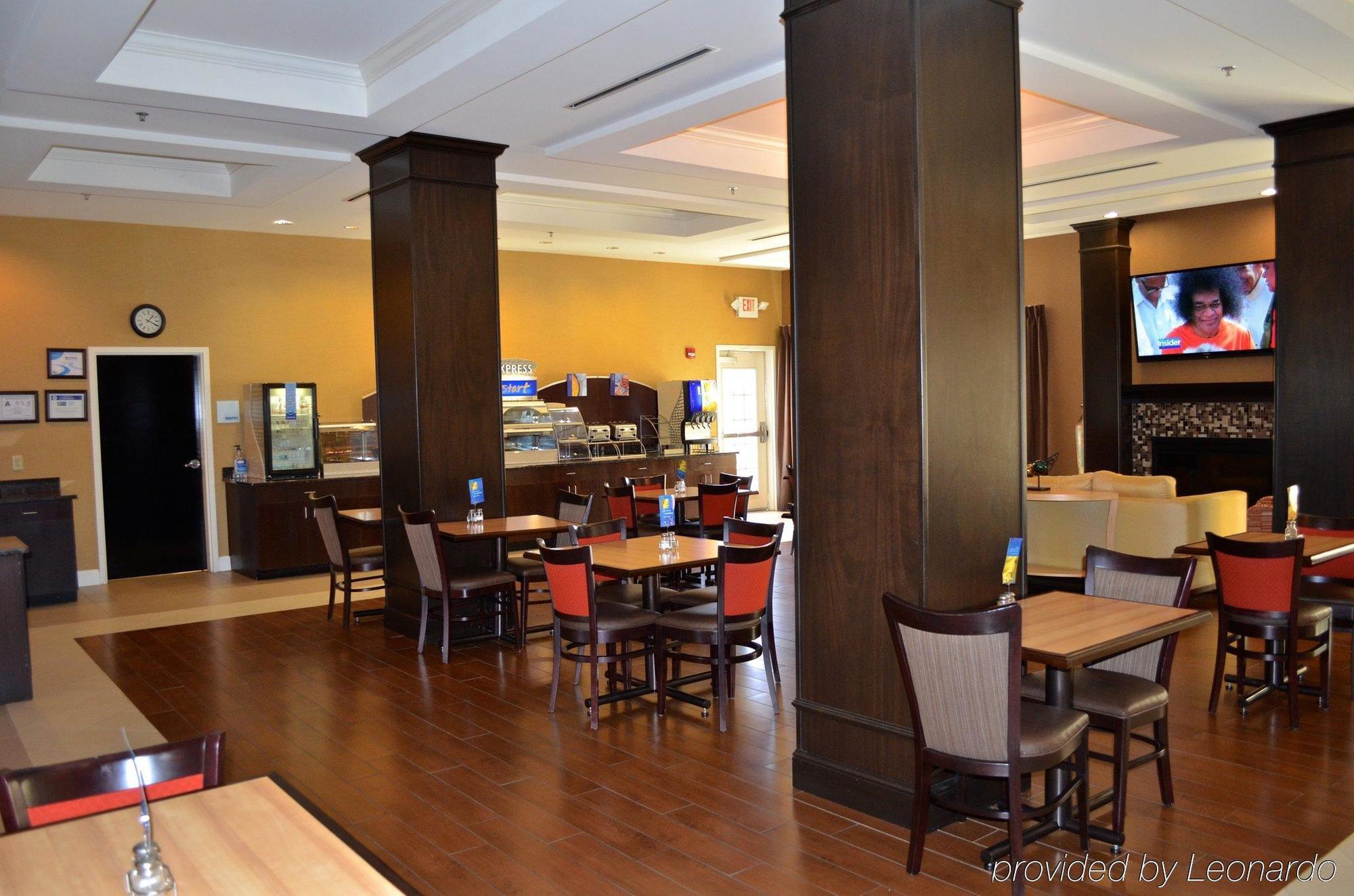 Holiday Inn Express & Suites - Smithfield/Selma By Ihg Eksteriør bilde